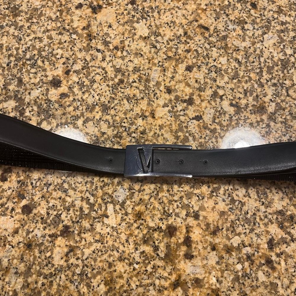 V Logo Black Reversible Leather Belt Mens Size M/L Made in Italy